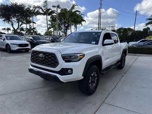 Used 2023 Toyota Tacoma TRD Off-Road image 10