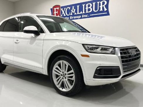 Used 2018 Audi Q5 Prestige w/ Prestige Package AWD/4WD image 3