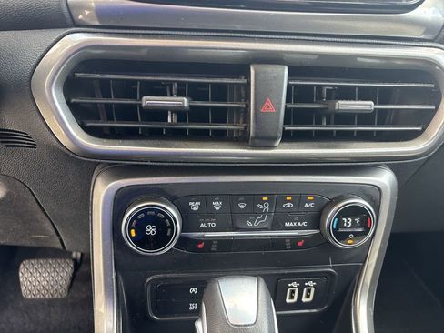 Used 2020 Ford EcoSport SE w/ SE Convenience Package FWD image 16