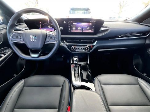 Used 2025 Buick Envista Sport Touring w/ Experience Buick Package image 15