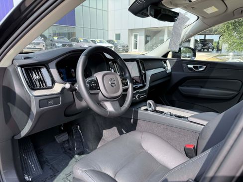 Certified 2025 Volvo XC60 B5 Plus AWD/4WD image 12