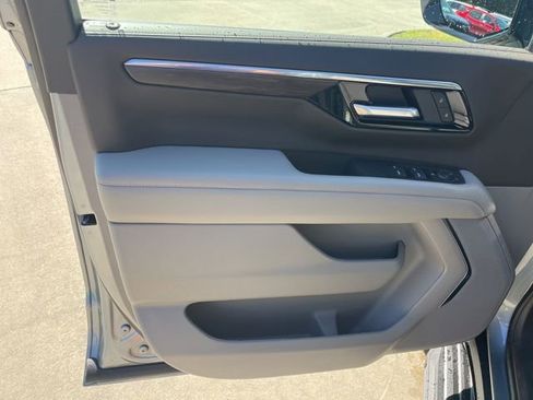 New 2026 Chevrolet Tahoe LS w/ LPO, Dark Essentials Package image 13