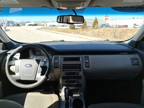 Used 2010 Ford Flex SE image 32