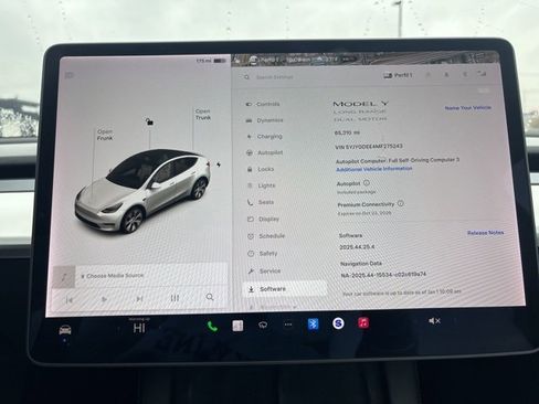 Used 2021 Tesla Model Y Long Range image 26