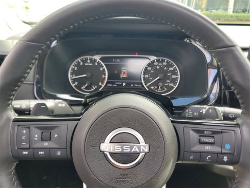 Certified 2025 Nissan Pathfinder SL w/ SL Premium Package image 21