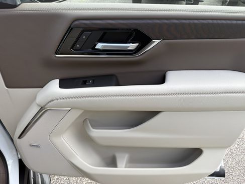 New 2026 GMC Yukon Denali RWD image 15