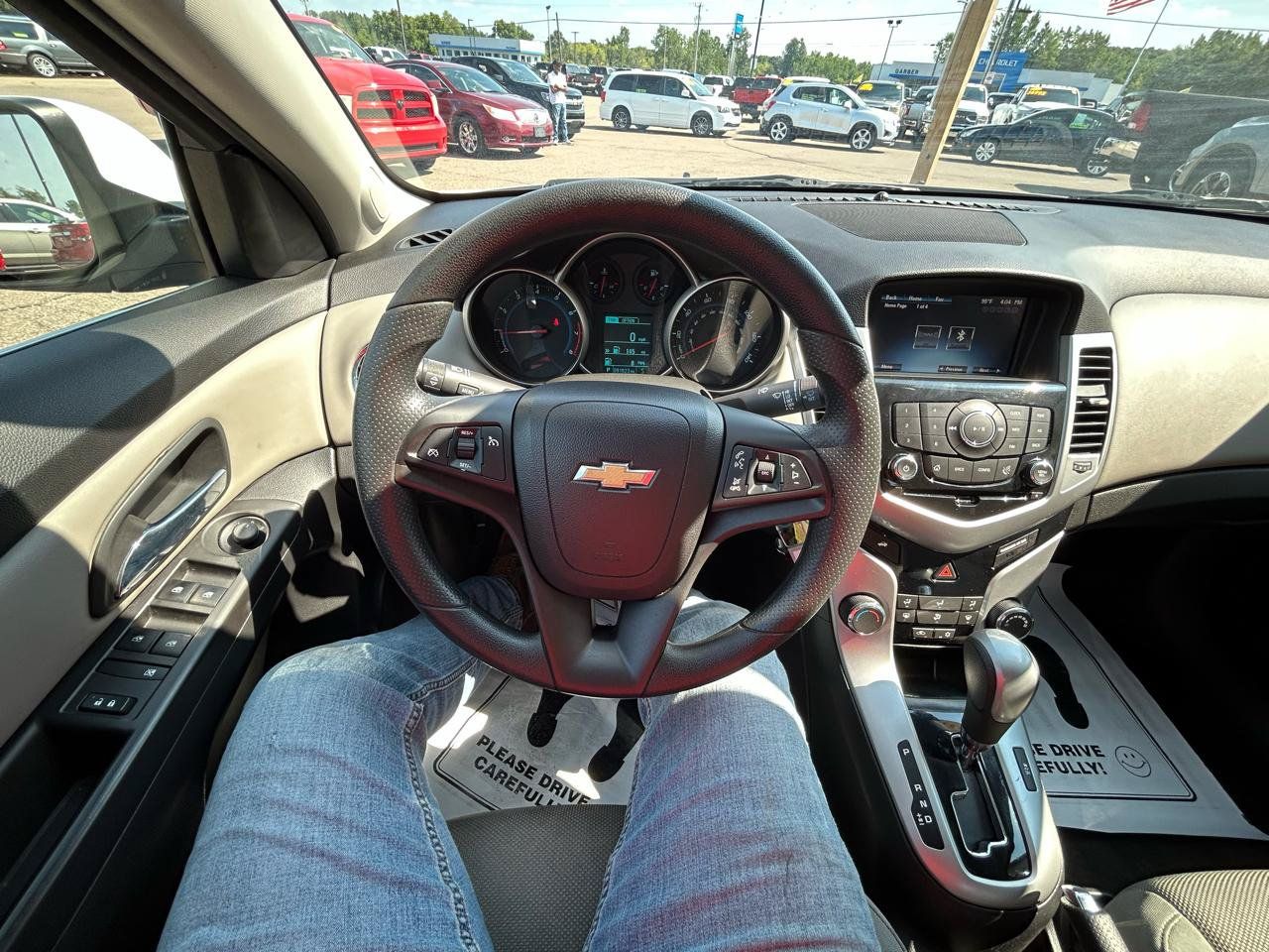 Used 2015 Chevrolet Cruze LT FWD image 29