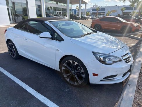 Used 2019 Buick Cascada Premium FWD image 7