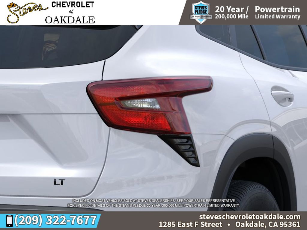 New 2026 Chevrolet Trax LT w/ Sunroof Package FWD image 11