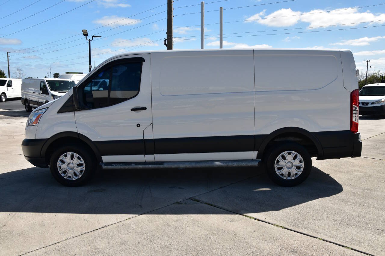 Used 2018 Ford Transit 250 130 Low Roof w/ Exterior Upgrade Package RWD image 4