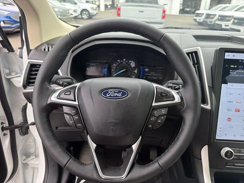 Used 2024 Ford Edge SEL w/ Convenience Package AWD/4WD image 21