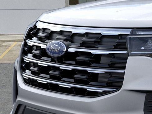New 2025 Ford Explorer Active image 17