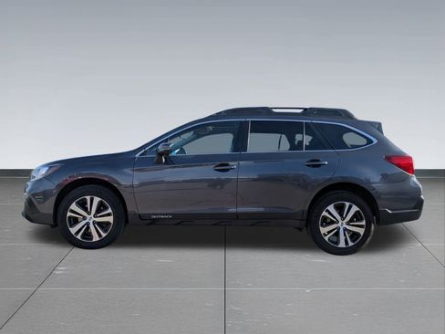 Used 2019 Subaru Outback 3.6R Limited image 3
