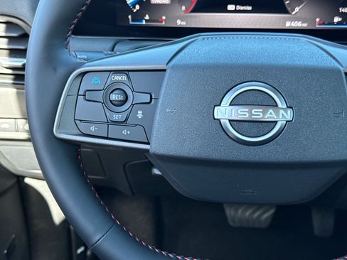 New 2026 Nissan Sentra SR w/ SR Premium Package FWD image 17