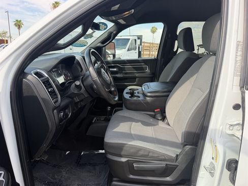 Used 2024 RAM 3500 SLT w/ Quick Order Package 2YG SLT AWD/4WD image 12