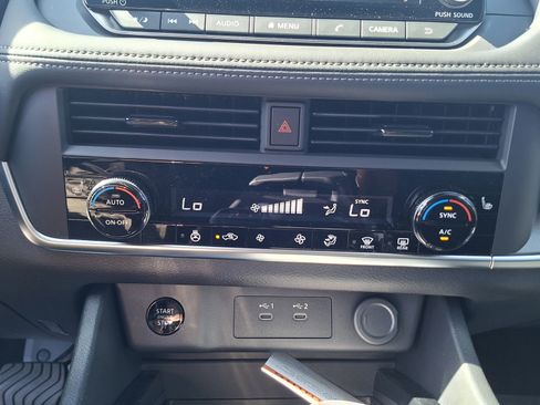 New 2026 Nissan Rogue SV FWD image 10