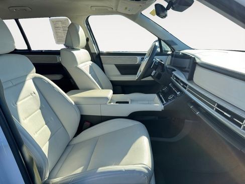 Used 2025 Hyundai Santa Fe Calligraphy image 15