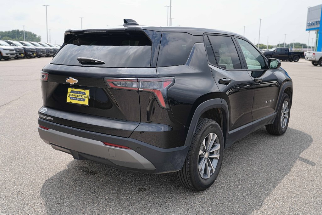Used 2026 Chevrolet Equinox LT AWD/4WD image 7