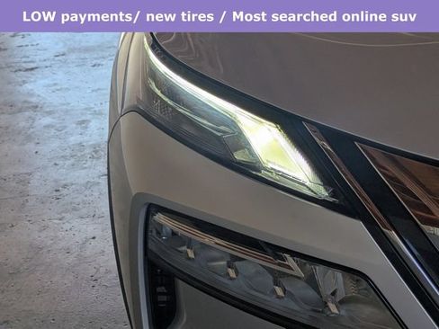 Used 2023 Nissan Rogue SV FWD image 10