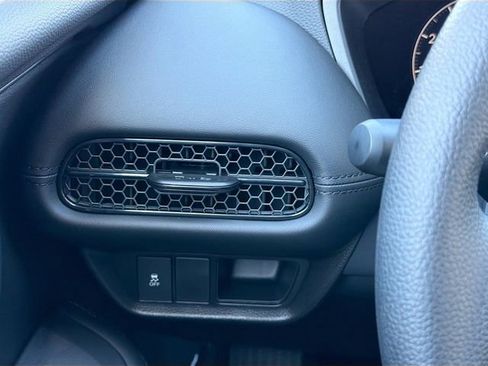 New 2026 Honda HR-V LX image 33