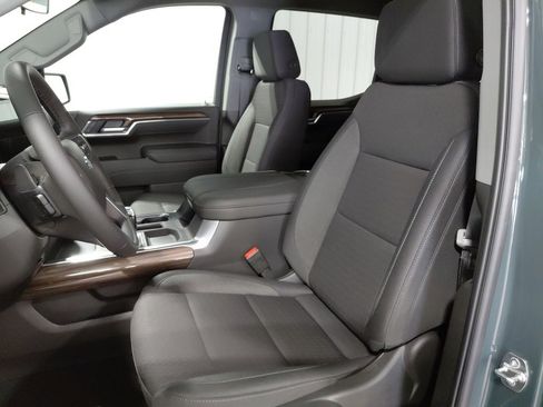 New 2026 Chevrolet Silverado 1500 LT Trail Boss w/ Dark Appearance Package image 5