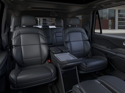 New 2025 Lincoln Navigator Reserve w/ Jet Appearance Package image 11