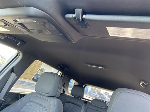 Used 2025 Chevrolet Equinox LT image 28