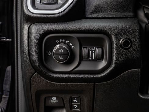 Used 2022 RAM 1500 Laramie image 22