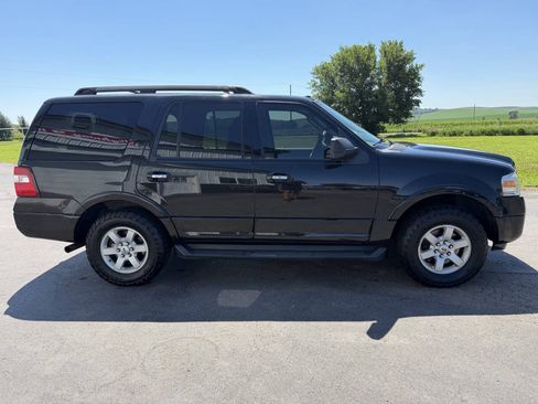 Used 2010 Ford Expedition XLT AWD/4WD image 6