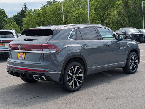 New 2026 Volkswagen Atlas Cross Sport SEL Premium R-Line AWD/4WD image 2