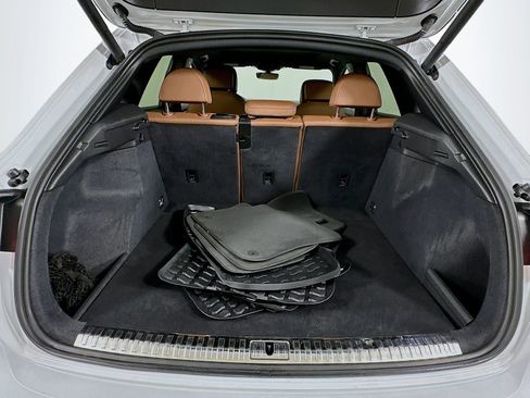 Used 2020 Audi Q3 2.0T Premium w/ Convenience Package image 26