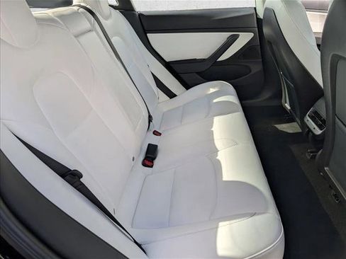 Used 2019 Tesla Model 3 Mid Range image 22