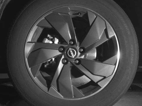 Used 2025 Nissan Rogue SV image 12