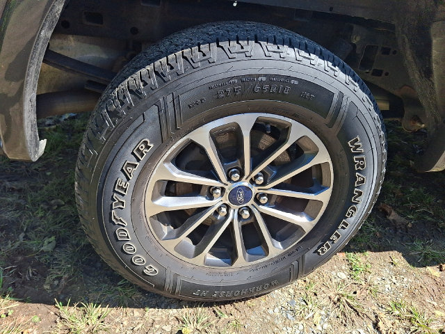 Used 2020 Ford F150 XLT w/ Equipment Group 302A Luxury AWD/4WD image 9