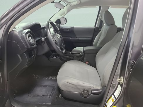 Used 2016 Toyota Tacoma SR w/ Towing Package AWD/4WD image 17