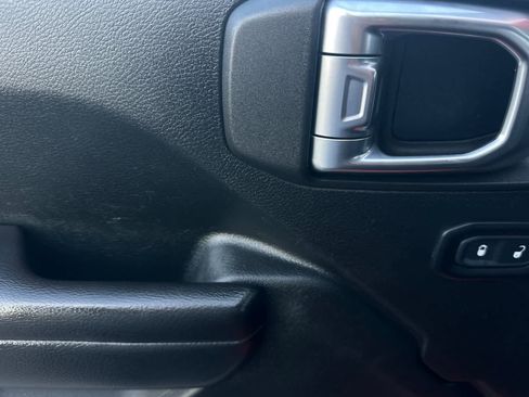 Used 2020 Jeep Wrangler Unlimited Sport image 13