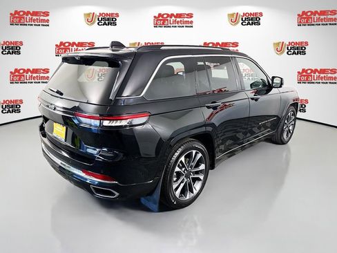 Used 2023 Jeep Grand Cherokee Overland w/ Luxury Tech Group IV image 19