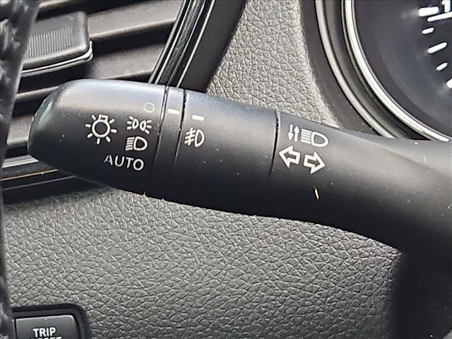 Used 2017 Nissan Rogue SL FWD image 28