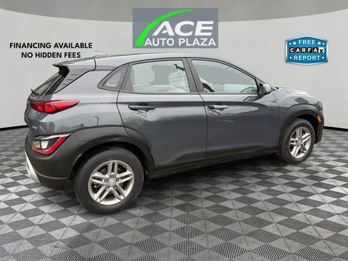 Used 2023 Hyundai Kona SE image 5