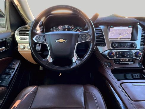Used 2019 Chevrolet Tahoe Premier AWD/4WD image 5