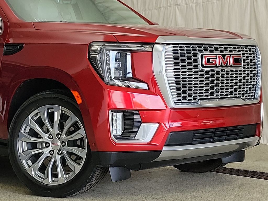 Certified 2024 GMC Yukon Denali w/ Denali Reserve Package AWD/4WD image 6