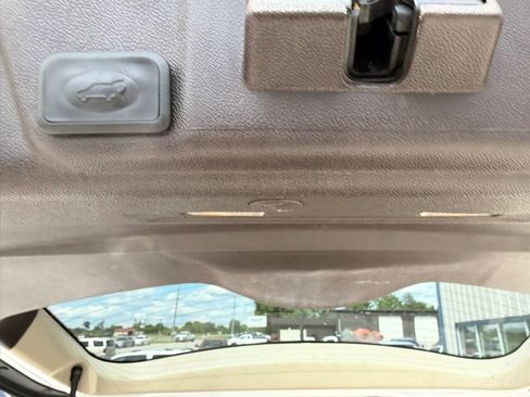 Used 2017 Buick Enclave Premium w/ Experience Buick Package AWD/4WD image 12