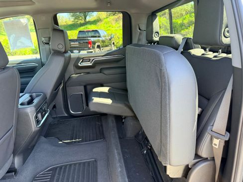 Used 2023 Chevrolet Silverado 1500 LTZ w/ LTZ Premium Package image 13