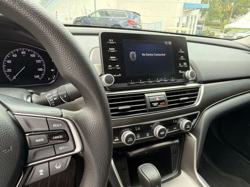 Used 2019 Honda Accord LX image 22