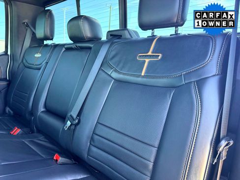 Used 2023 Ford F250 Platinum w/ FX4 Off-Road Package image 17