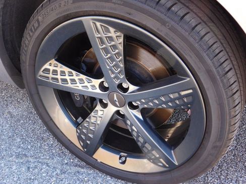 Used 2023 Genesis GV70 2.5T w/ Sport Prestige Package image 12