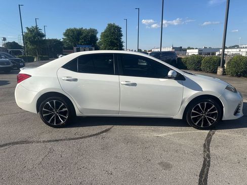 Used 2018 Toyota Corolla SE FWD image 6