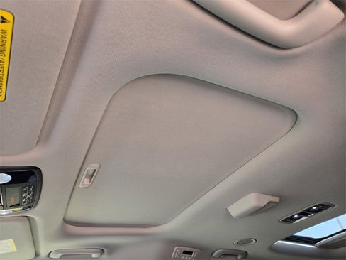 New 2026 Kia Carnival SX Prestige image 18