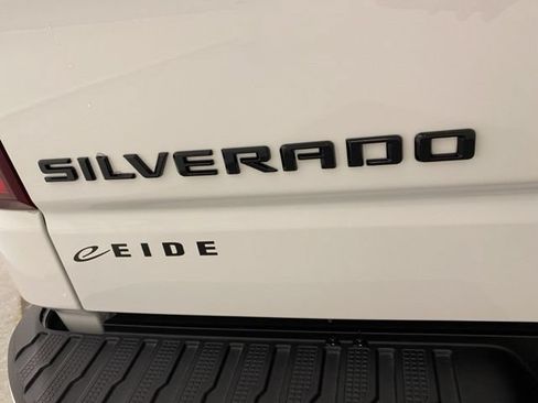 New 2026 Chevrolet Silverado 1500 RST w/ Dark Appearance Package AWD/4WD image 13