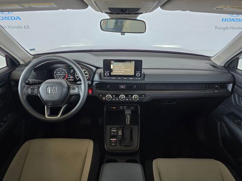 Used 2023 Honda CR-V EX image 7